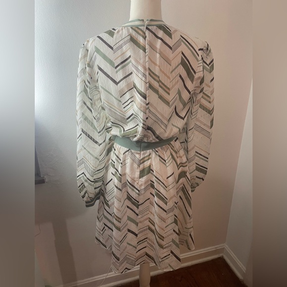 Ted Baker Everglades Chevron Patterned Long Sleeve Dress with sequin thread - Picture 4 of 8